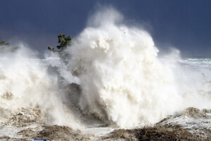У двох містах Росії оголосили загрозу цунамі