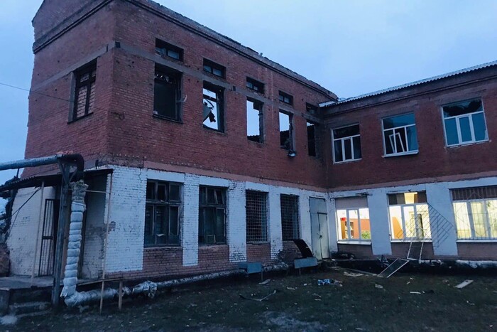 Ситуація в регіонах: росіяни вдарили з авіації по Луганщині та обстріляли 35 сіл Херсонщини