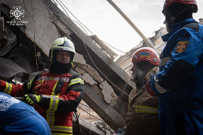Масований обстріл 29 грудня: рятувальники підбили підсумки після розбирання завалів