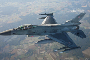 Пентагон сообщил, когда украинские летчики могут закончить обучение на F-16