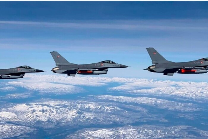 Данія може суттєво затримати постачання F-16 Україні – ЗМІ
