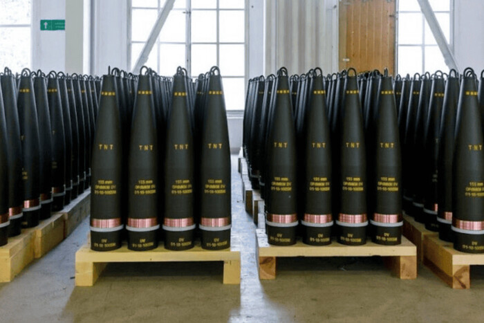 Мільйон снарядів для України: чи встигне ЄС їх виробити до весни?