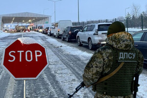 Пограничники ужесточили меры контроля на границе из-за большого количества поддельных документов