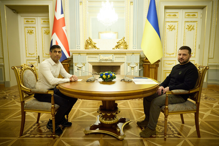 Зеленський та Сунак уклали безпекову угоду, Київ попрощався з Білоножком. Головне за 12 січня