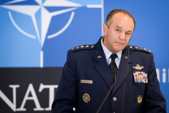Запад не дает Украине необходимое для победы над Путиным – экс-командующий НАТО