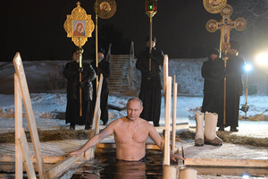 Путін пішов під воду