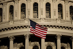 Законодатели из ЕС призвали США немедленно одобрить помощь Украине – СМИ