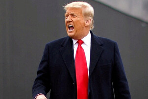 Трамп также упомянул о том, что Путин пошел на полномасштабное вторжение из-за цен на нефть