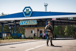 Україна закриє кордони для всього російського транспорту на 50 років