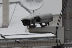 Через давню і тісну співпрацю Китаю та Росії існує ризик передачі до РФ інформації з китайських пристроїв