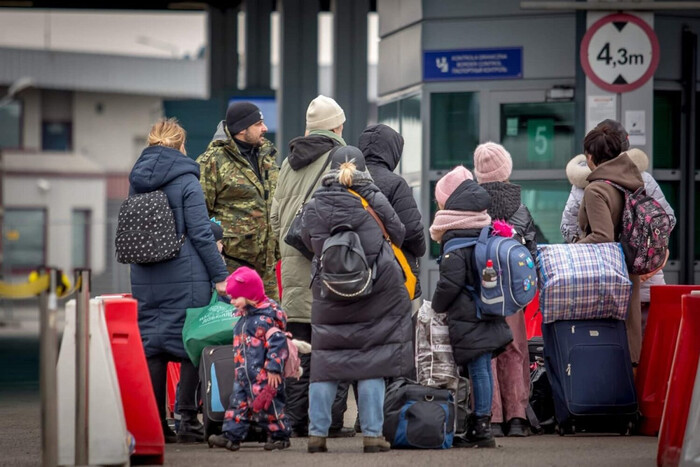 Чехия будет возвращать беженцев в Украину? Глава МВД рассказал о выгоде