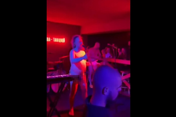 Епатажний концерт майже голих артистів на Драгобраті збурив мережу (відео)
