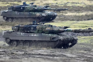 Leopard 2 – німецький основний бойовий танк третього покоління