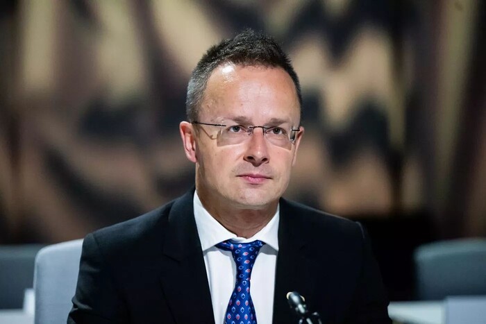 Сійярто зробив заяву про відновлення довіри між Україною та Угорщиною