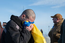 Украина вернула домой военных и гражданских 