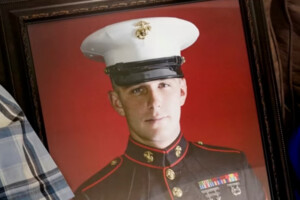 Фото Тревора Ріда під час акції із закликом звільнити його від незаконного утримання у Росії