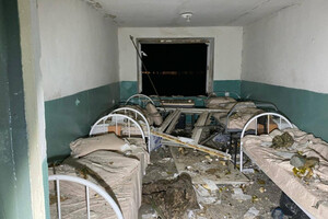 Атака на лікарню на Харківщині, заява Білого дому щодо допомоги Україні: головне за ніч