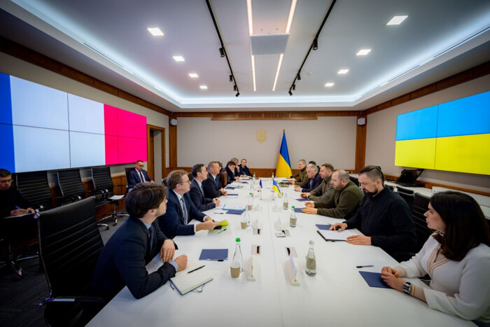 Україна і Франція наблизилися до фіналізації угоди про гарантії безпеки