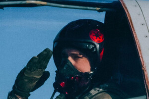 На рахунку Рикова 385 бойових вильотів