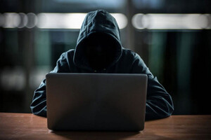 Унаслідок кібератаки України російські сервери перестали працювати