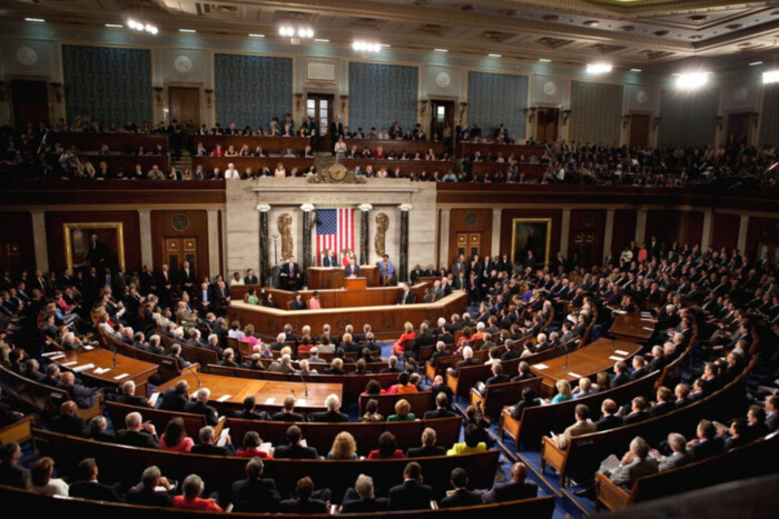 Сенат США підтримав процедурне голосування за законопроєкт про допомогу Україні