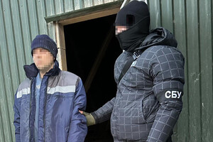 За даними слідства, зловмисником виявився працівник місцевої компанії, якого спецслужба РФ дистанційно завербувала наприкінці 2023 року