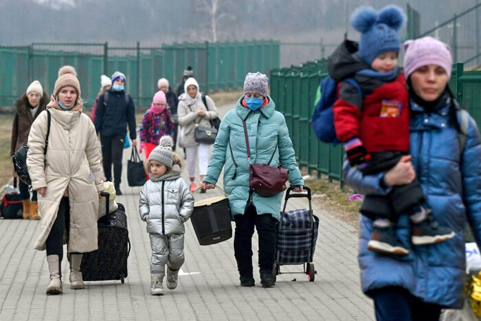 Временная защита для украинских беженцев: Польша внезапно внесла изменения