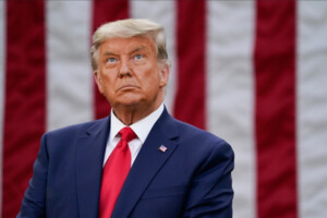 Адвокати Трампа кажуть, судове переслідування політика загрожує «непоправною шкодою десяткам мільйонів американських виборців»