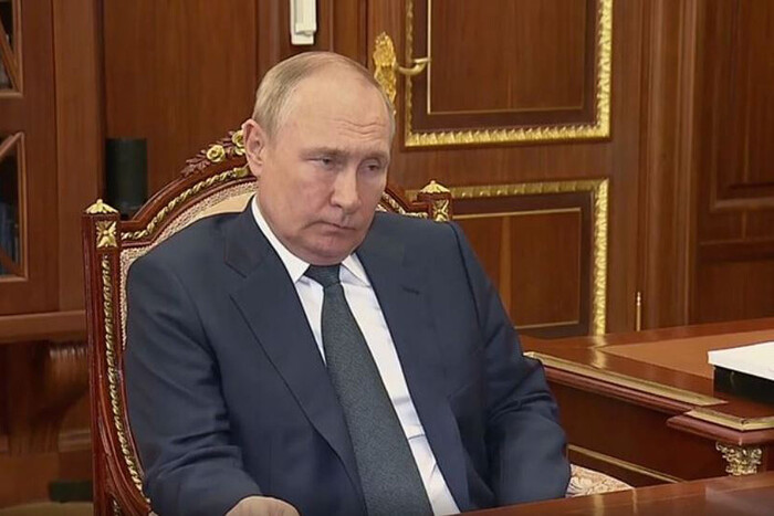 Путін через посередників пропонував США заморозити війну в Україні – Reuters
