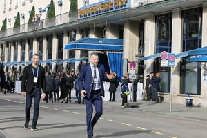 Кличко прибув до Німеччини для участі в Мюнхенський конференції (фото)