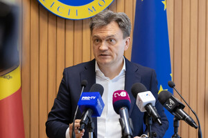 У Молдові є внутрішні проблеми, пов'язані з гібридною війною, яку там веде Росія