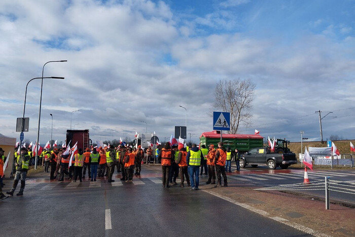 Блокада кордону: уряд Польщі повідомив, коли розпочне переговори з фермерами 