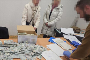 Правоохоронці виявили у ексголови Чернігівської обласної ВЛК $1 млн (відео)