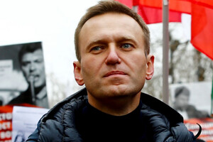 У Москві з продажу вилучено тираж газети із фото Навального на обкладинці