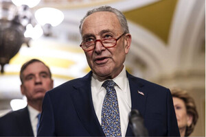 До України прямує лідер Сенату США Чак Шумер