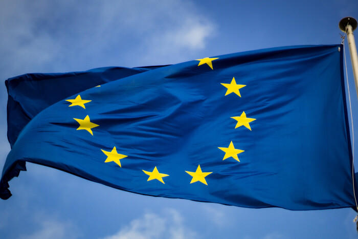 У Європі є розкол через недостатню допомогу Україні – Bloomberg