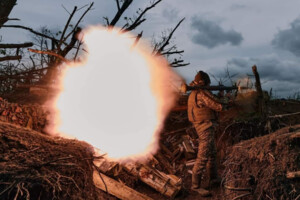 В операційній зоні оперативно-стратегічного угруповання військ «Таврія» окупаційні війська нарощують кількість авіаударів та штурмів