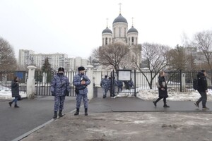 Похорон Навального: спецназ чергує біля храму та кладовища вже другу добу (фото, відео)