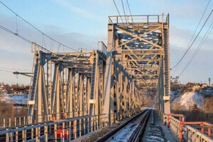 Взрыв на железнодорожном мосту РФ: разведка сообщила детали