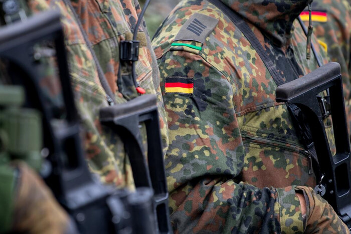 Німеччина планує повернути обов'язковий призов до армії