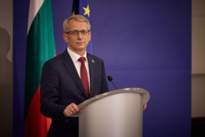 Болгарський уряд йде у відставку