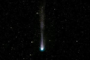 «Більша за Еверест»: гігантська комета наближається до Землі