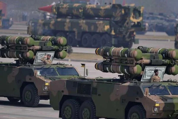Пентагон визнав, що Китай випереджає США в розробці гіперзвукової зброї