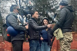 Батьки української журналістки позиваються через смерть доньки до американської телекомпанії