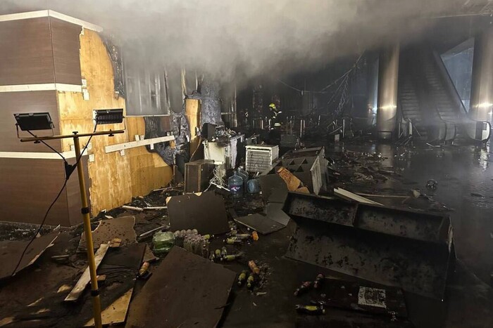 Понад 90 осіб загинули внаслідок стрілянини у «Крокусі»: фото зсередини будівлі
