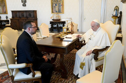 Посол України у Ватикані: Потрібно відкривати нові фронти, а не білий прапор піднімати