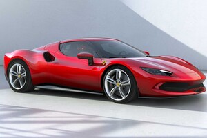 Мінекономіки звільнило власників Ferrari від «податку на розкіш»