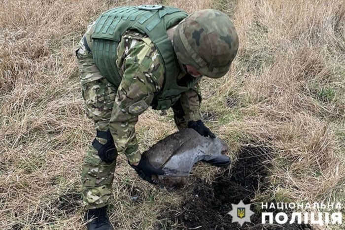 У Києві поліція виявила уламок ракети з вибуховою речовиною вагою понад 20 кг