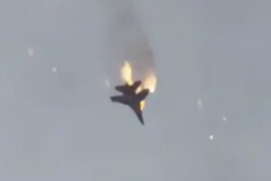 В окупованому Криму впав російський військовий літак (відео)