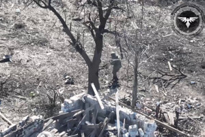 Окупант самоліквідувався в бою з українським дроном (відео)